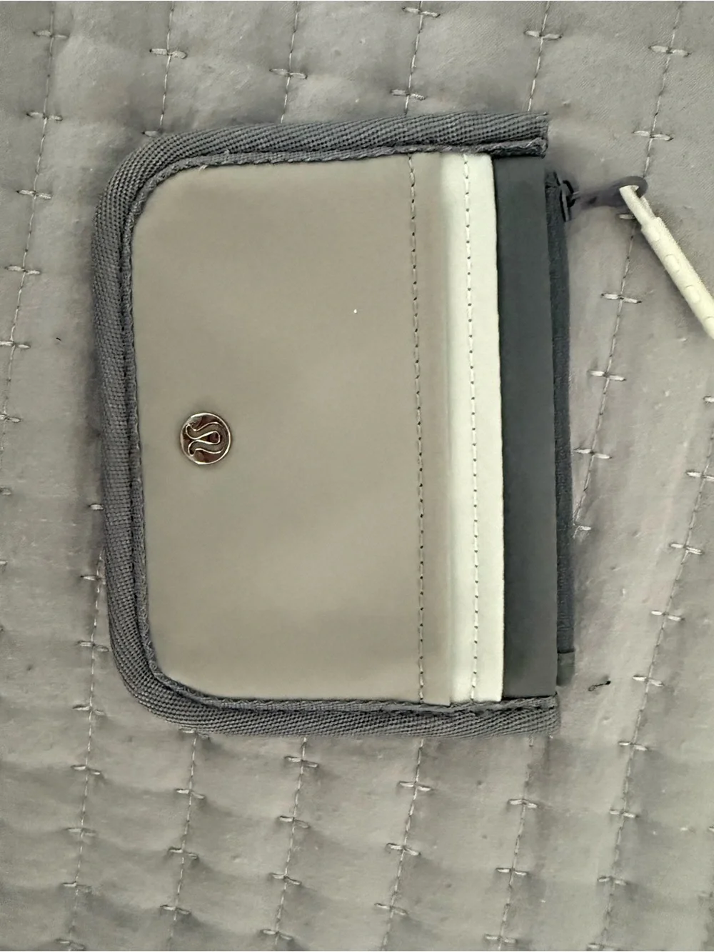 lululemon athletica gray and white zip wallet